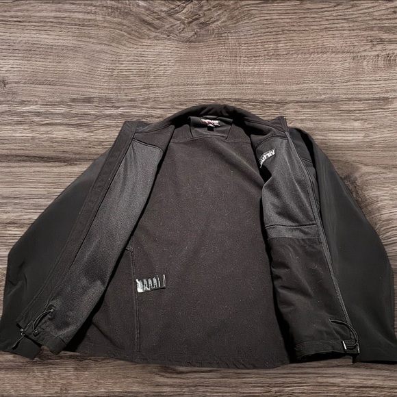 Kirkland Men's Black L Water Resistant Softshell Jacket. Excellent Condition. - Picture 7 of 16